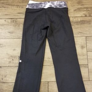 Lululemon women's workout / exercise pants sz 4